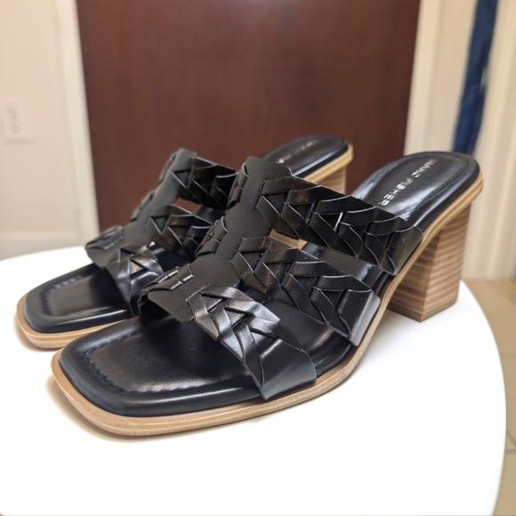Marc Fisher Black Strappy Block Heel Sandals Size 8 NWOT - Picture 4 of 8